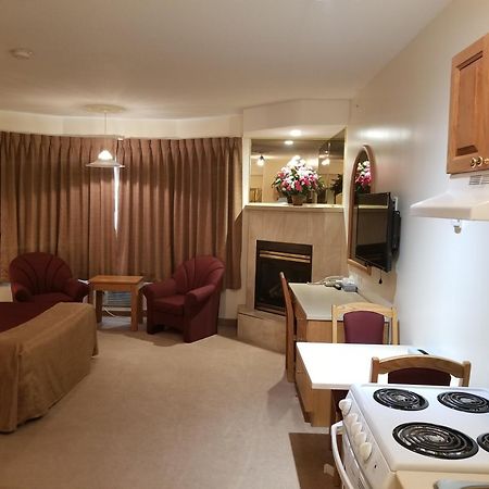 New Imperial Suites Whitecourt Kültér fotó