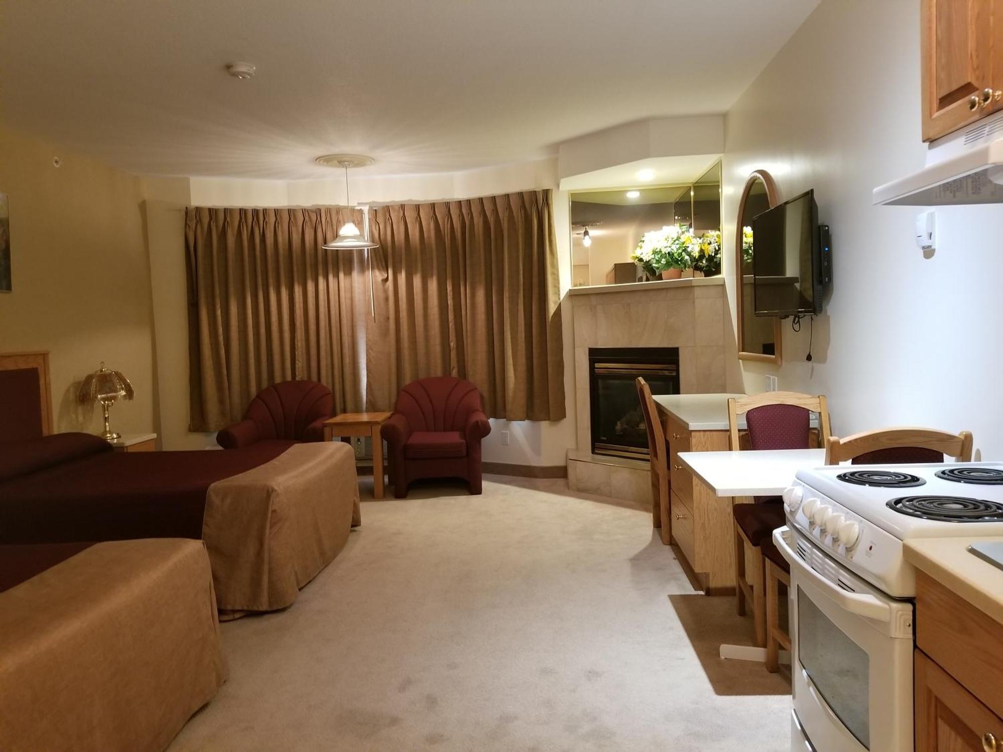 New Imperial Suites Whitecourt Kültér fotó