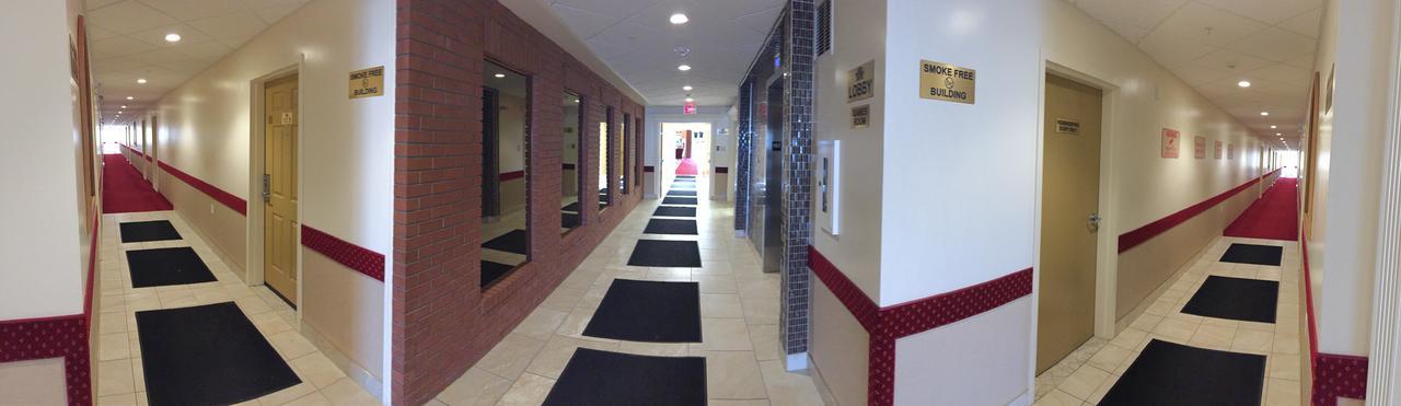 New Imperial Suites Whitecourt Kültér fotó