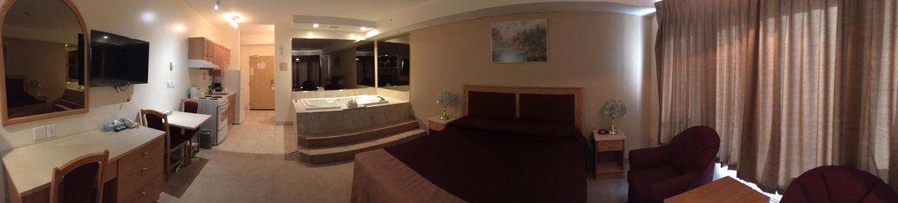 New Imperial Suites Whitecourt Kültér fotó