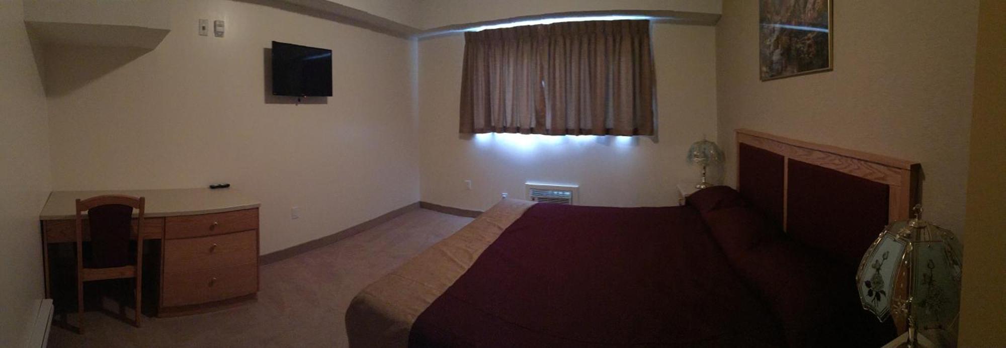 New Imperial Suites Whitecourt Kültér fotó