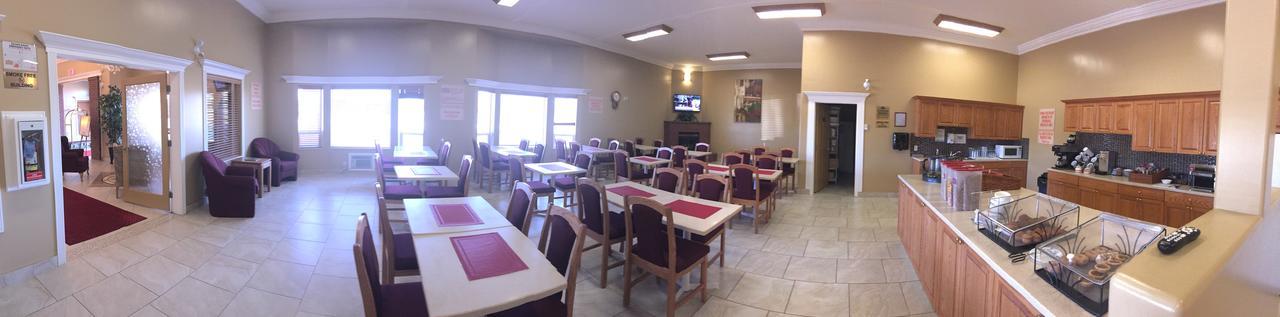 New Imperial Suites Whitecourt Kültér fotó